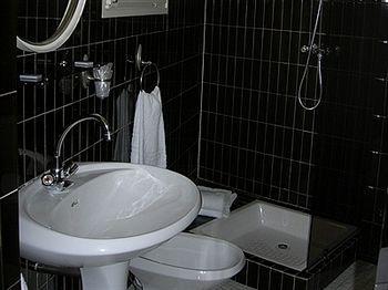 Au Pont Du Pin Otel Figeac Dış mekan fotoğraf